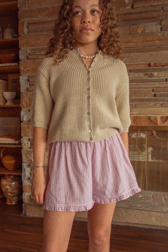 Boxer Shorts Outfits: Beige Cardigan and Pink Boxer Shorts