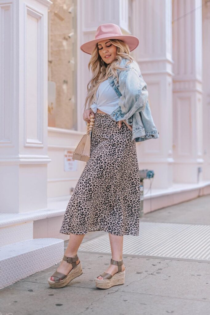 Casual Summer Outfits: Leopard Print Midi Skirt + Denim Jacket