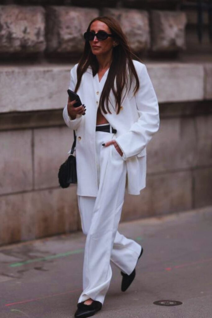 Summer Work Outfits: Oversized Suit in White or Pastel