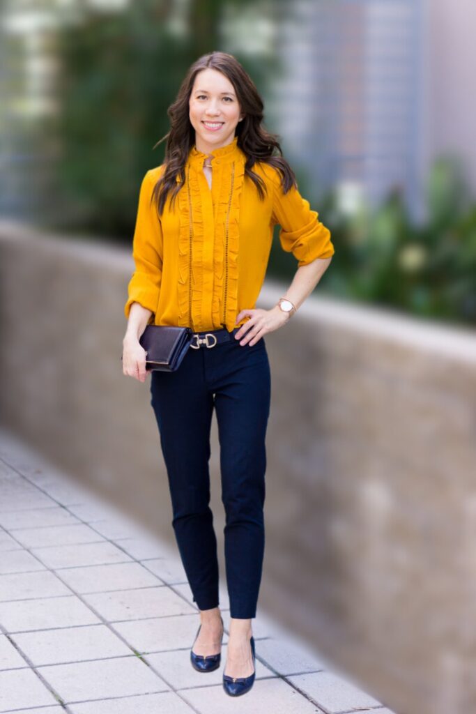 What Colors Go with Navy Clothes: Navy and Mustard