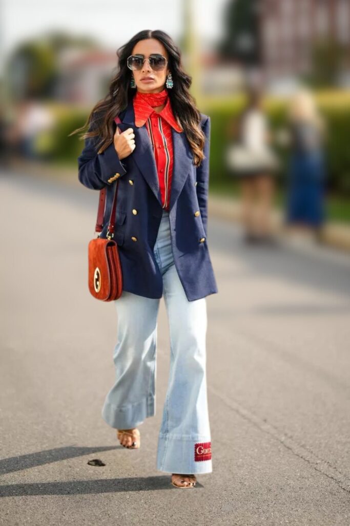 What Colors Go with Navy Clothes: Navy and Red