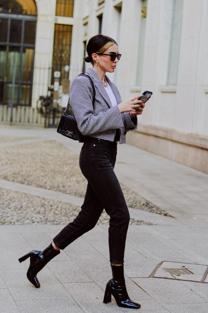 What to Wear with Black Jeans: Ankle boots