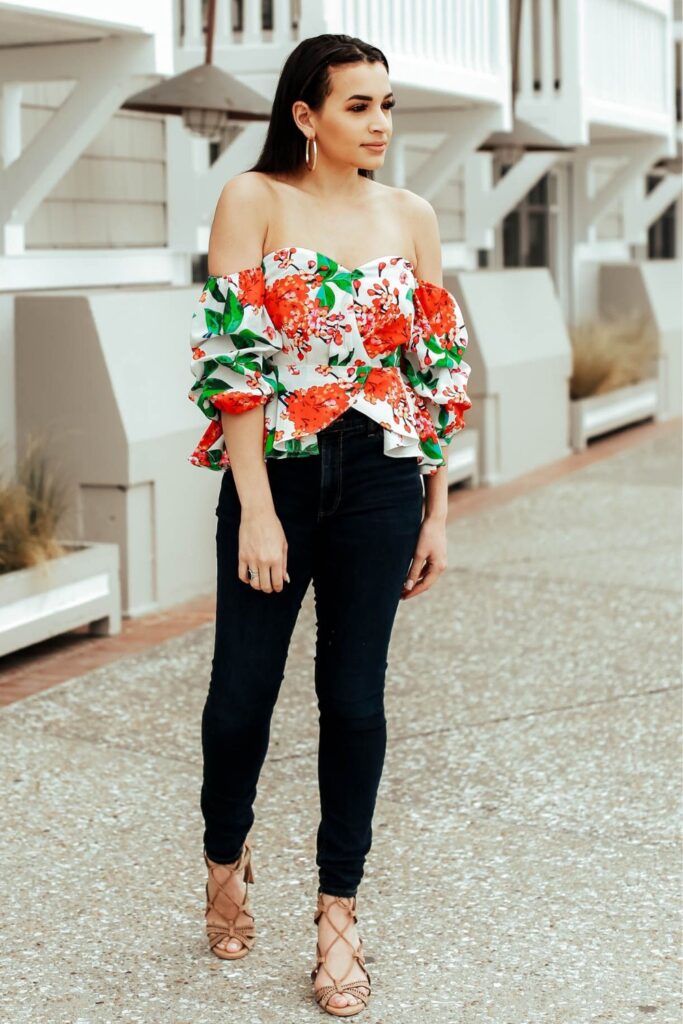 What to Wear with Black Jeans: Off-shoulder tops