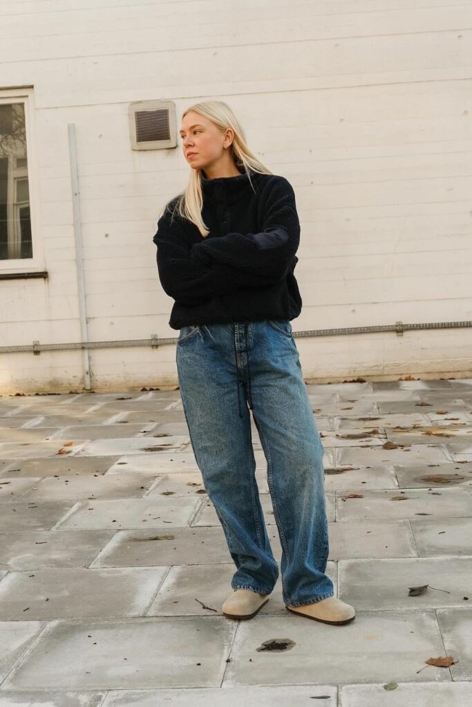 1. Cozy Chic: Oversized Sweater and Wide-Leg Jeans