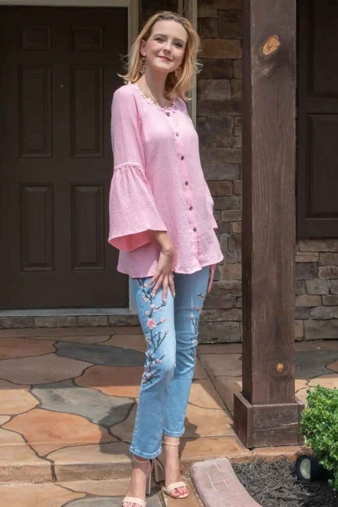 Jeans and Heels Outfit: Button-Front Pink Flouncy Top, Jeans, and Heels