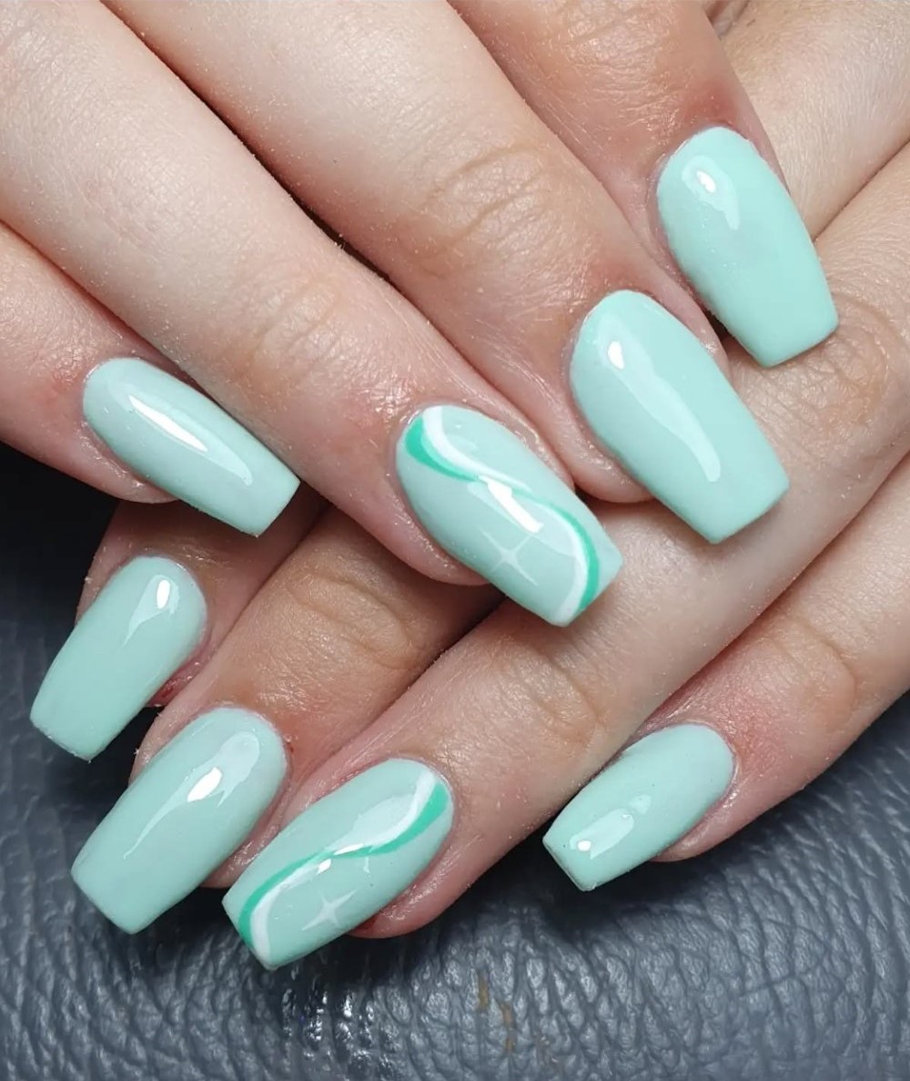 Minimalist Curved Lines